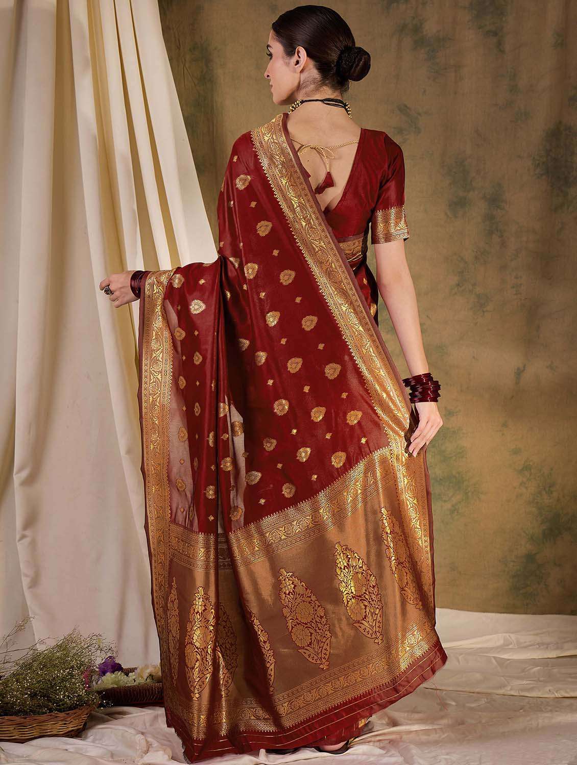 women self design banarasi saree with blouse - 22424683 -  Standard Image - 3