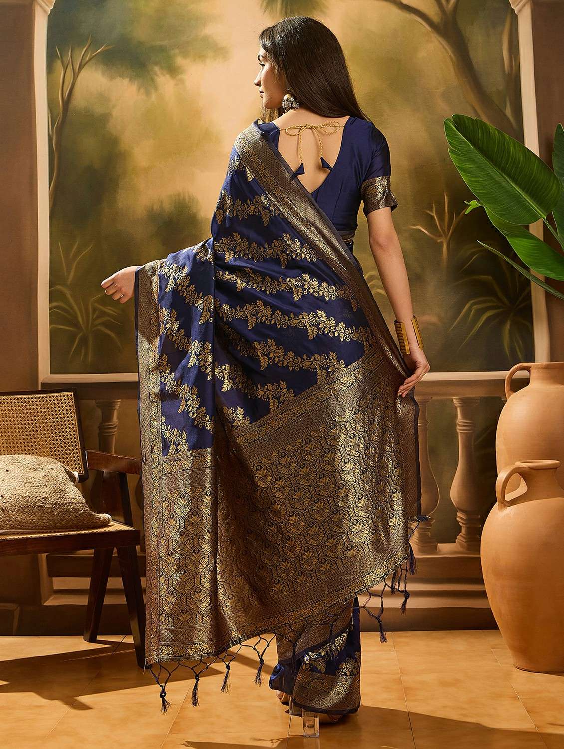 women self design banarasi saree with blouse - 22424685 -  Standard Image - 3