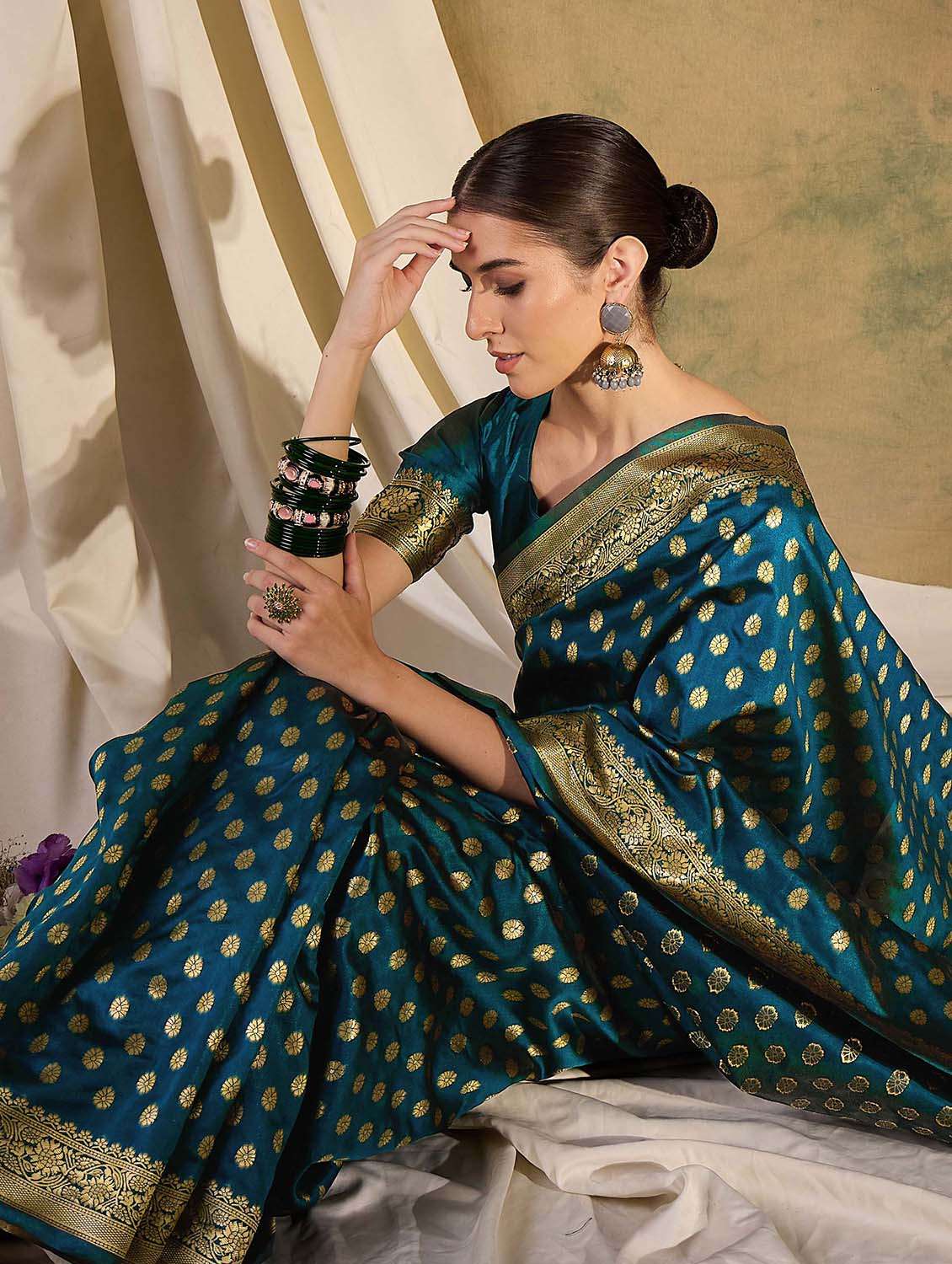 women self design banarasi saree with blouse - 22424686 -  Standard Image - 3