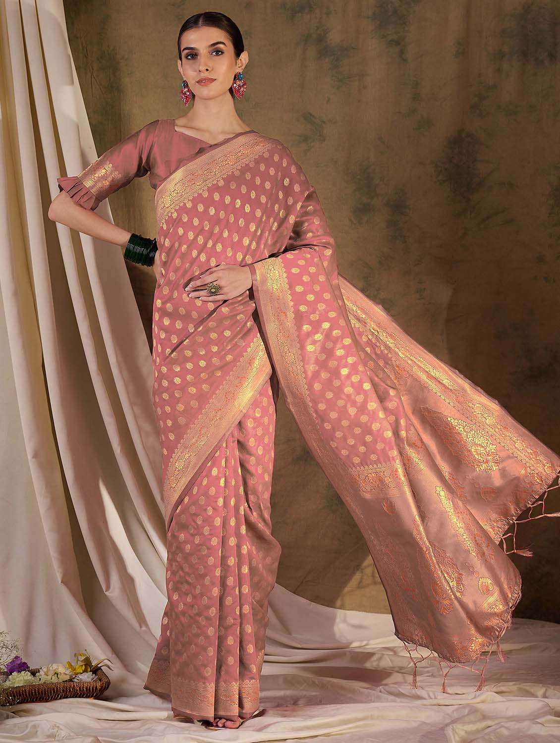 women self design banarasi saree with blouse