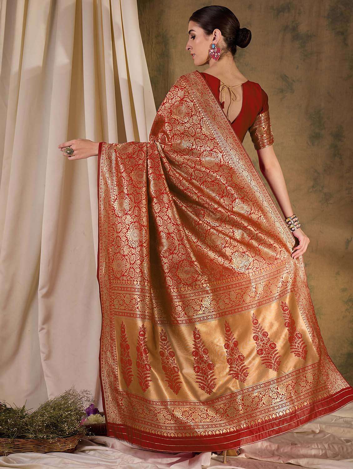 Women Self Design Banarasi Saree With Blouse - 22424693 -  Standard Image - 3