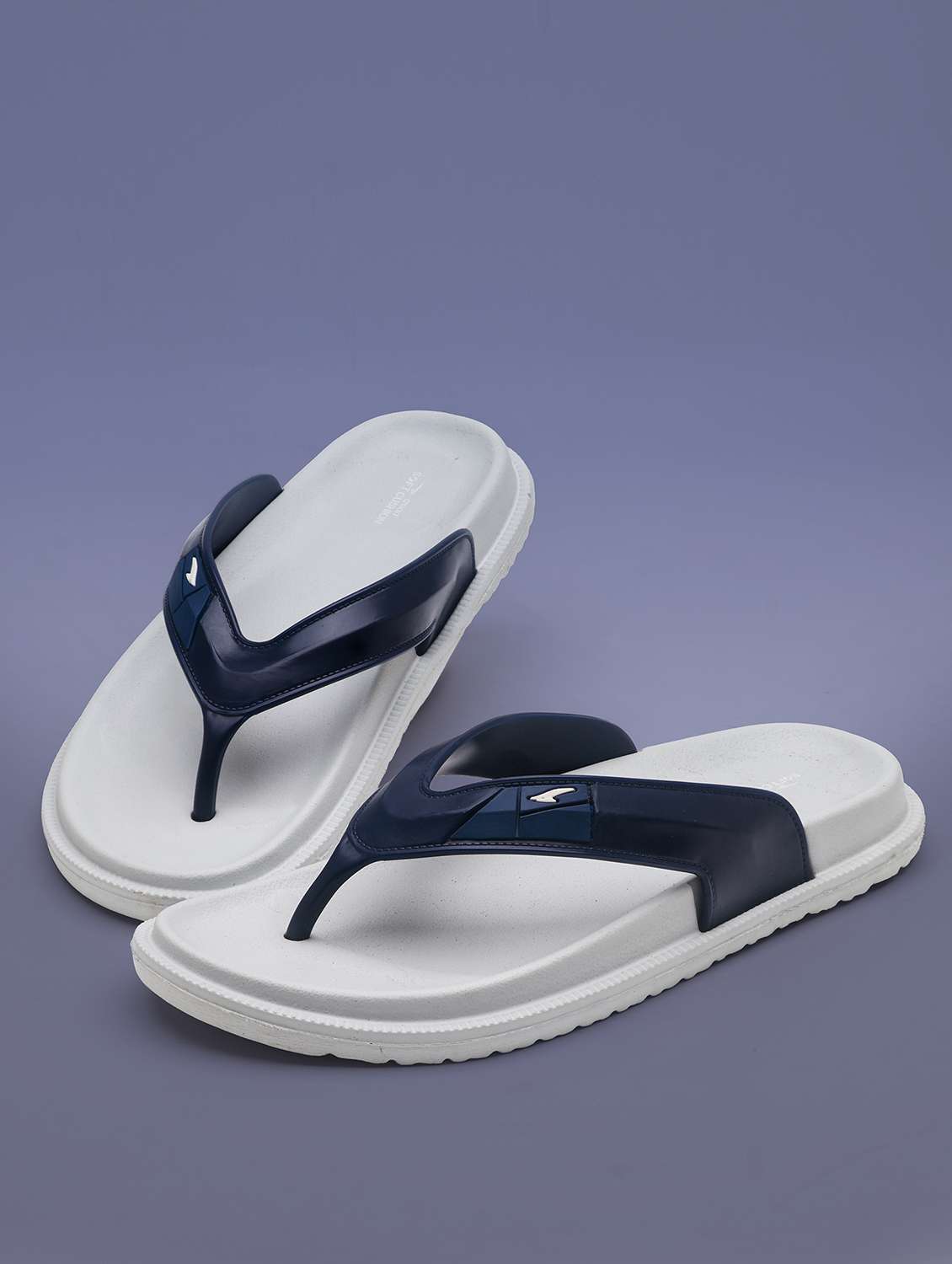 men solid toe seperator slipper