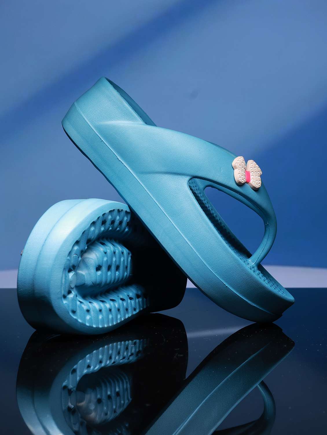women blue slippers flip flop