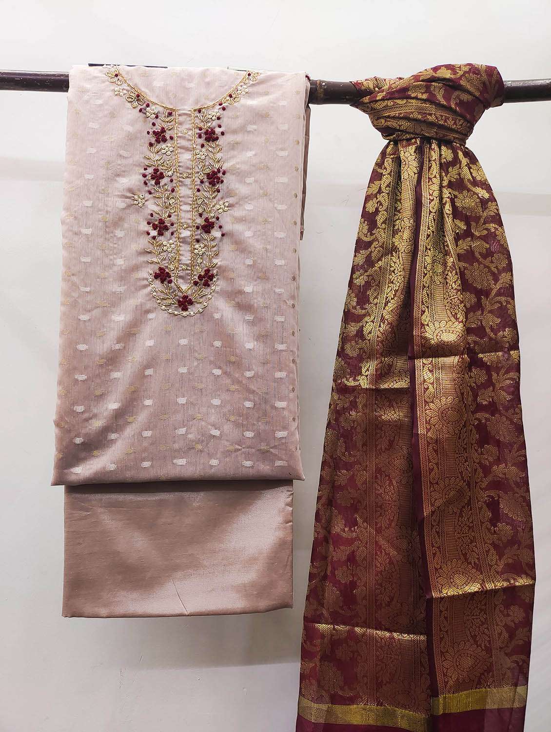 Women Self Design Unstitched Suit Set - 22429818 -  Standard Image - 3