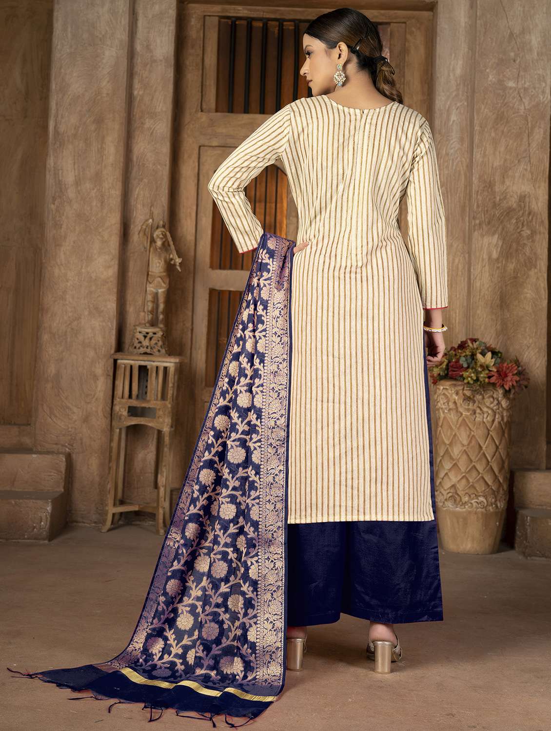 women striped unstitched suit set - 22429830 -  Standard Image - 3