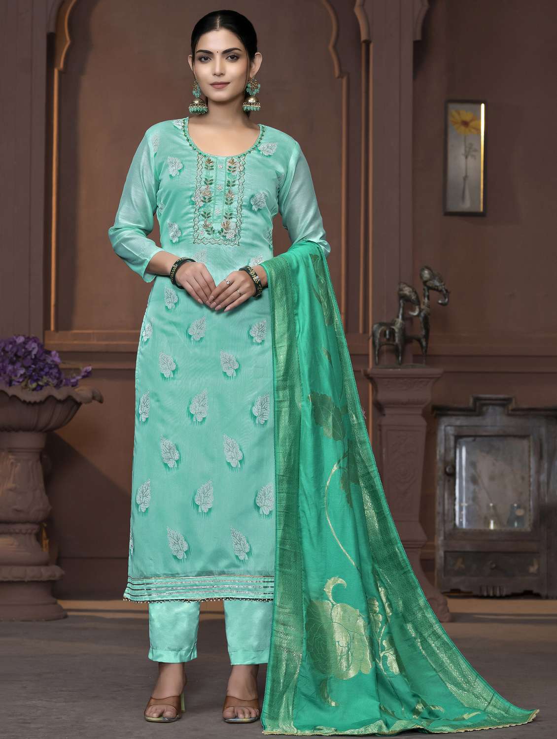women self design unstitched suit set