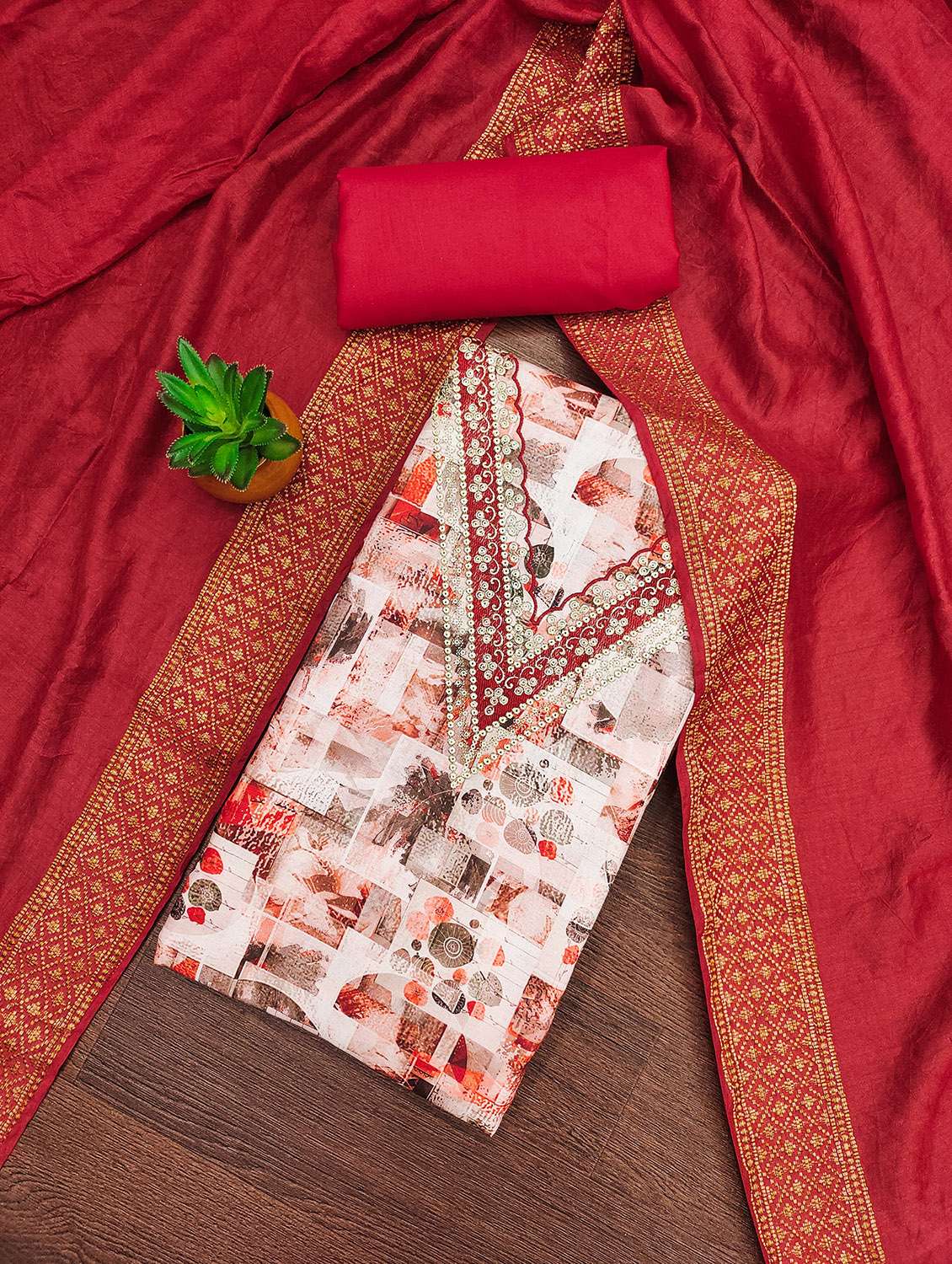 women printed unstitched suit set