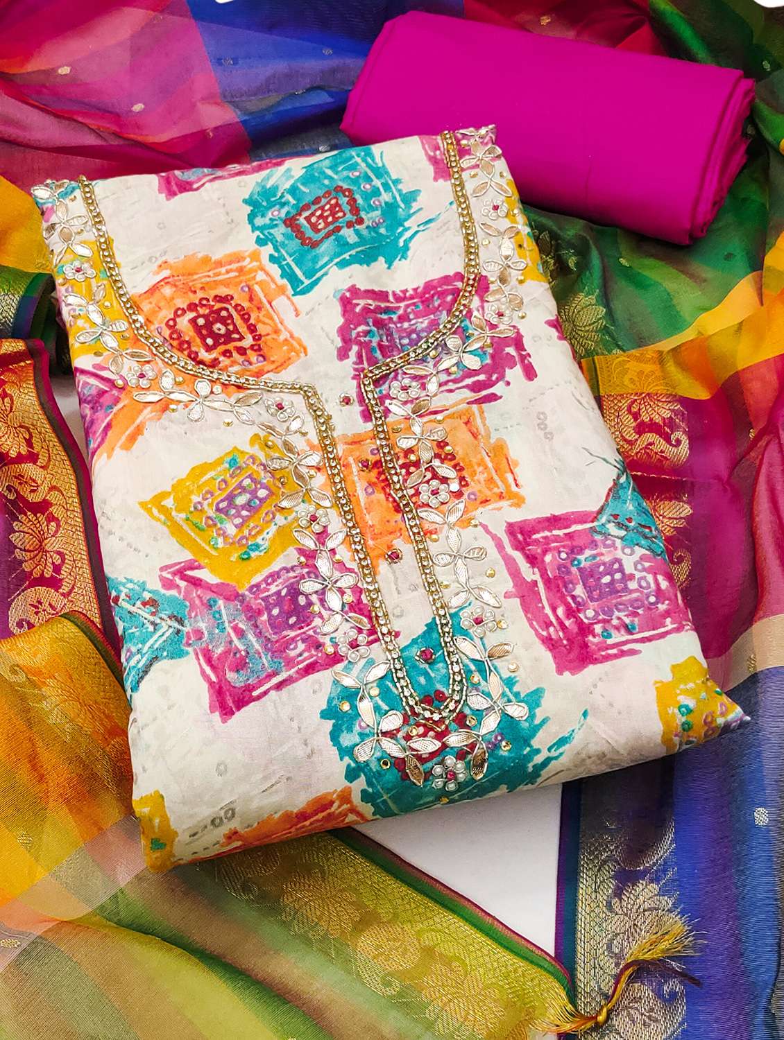 women printed unstitched suit set - 22431031 -  Standard Image - 3