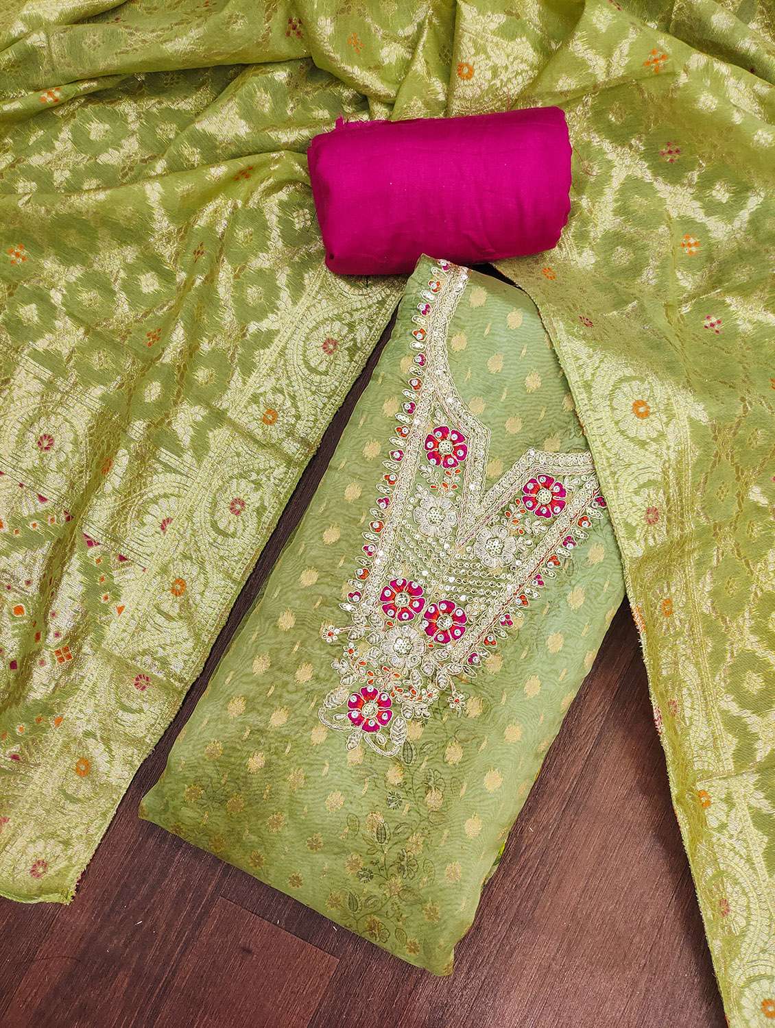 women self design unstitched suit set