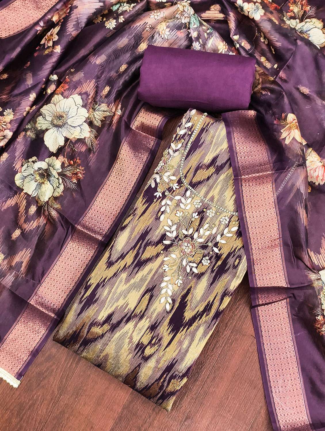 women printed unstitched suit set