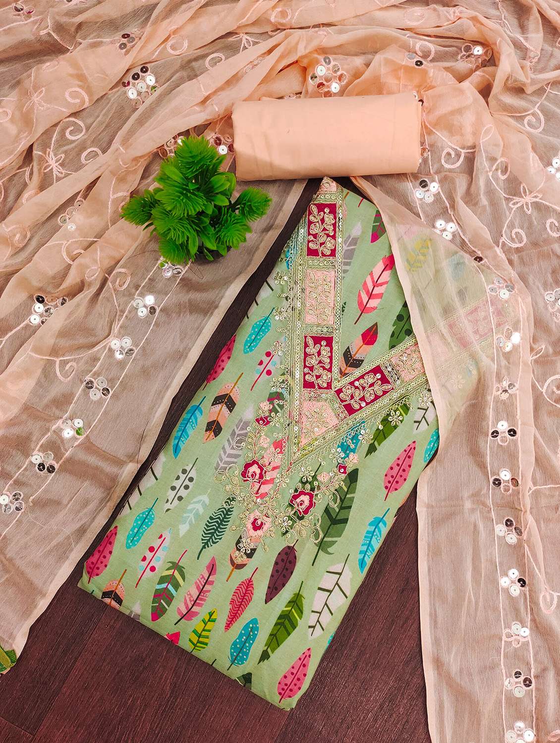 women printed unstitched suit set