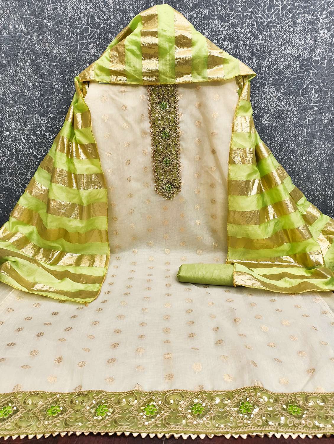 women self design embroidered unstitched suit set - 22431904 -  Standard Image - 3