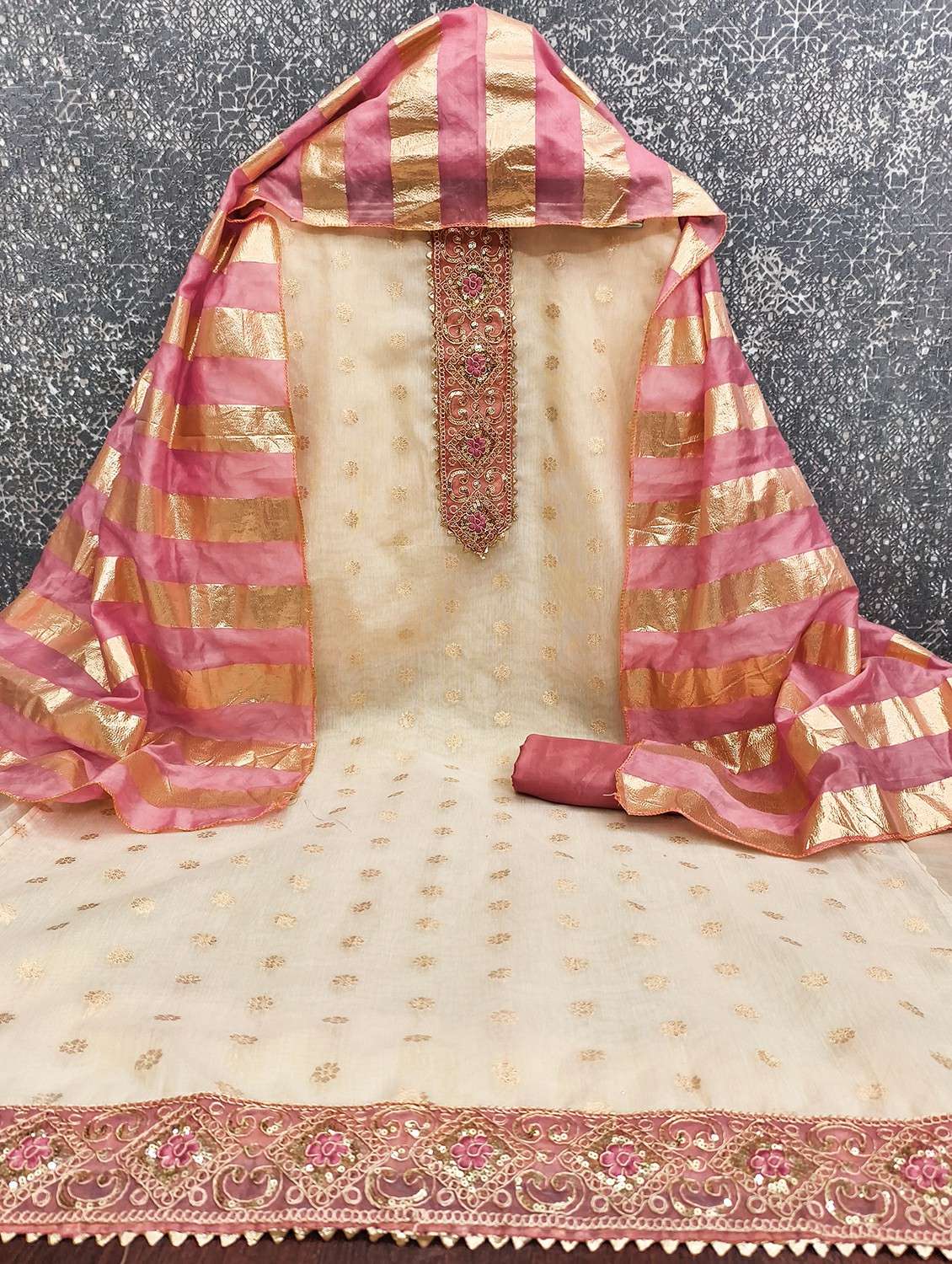 women self design embroidered unstitched suit set - 22431905 -  Standard Image - 3