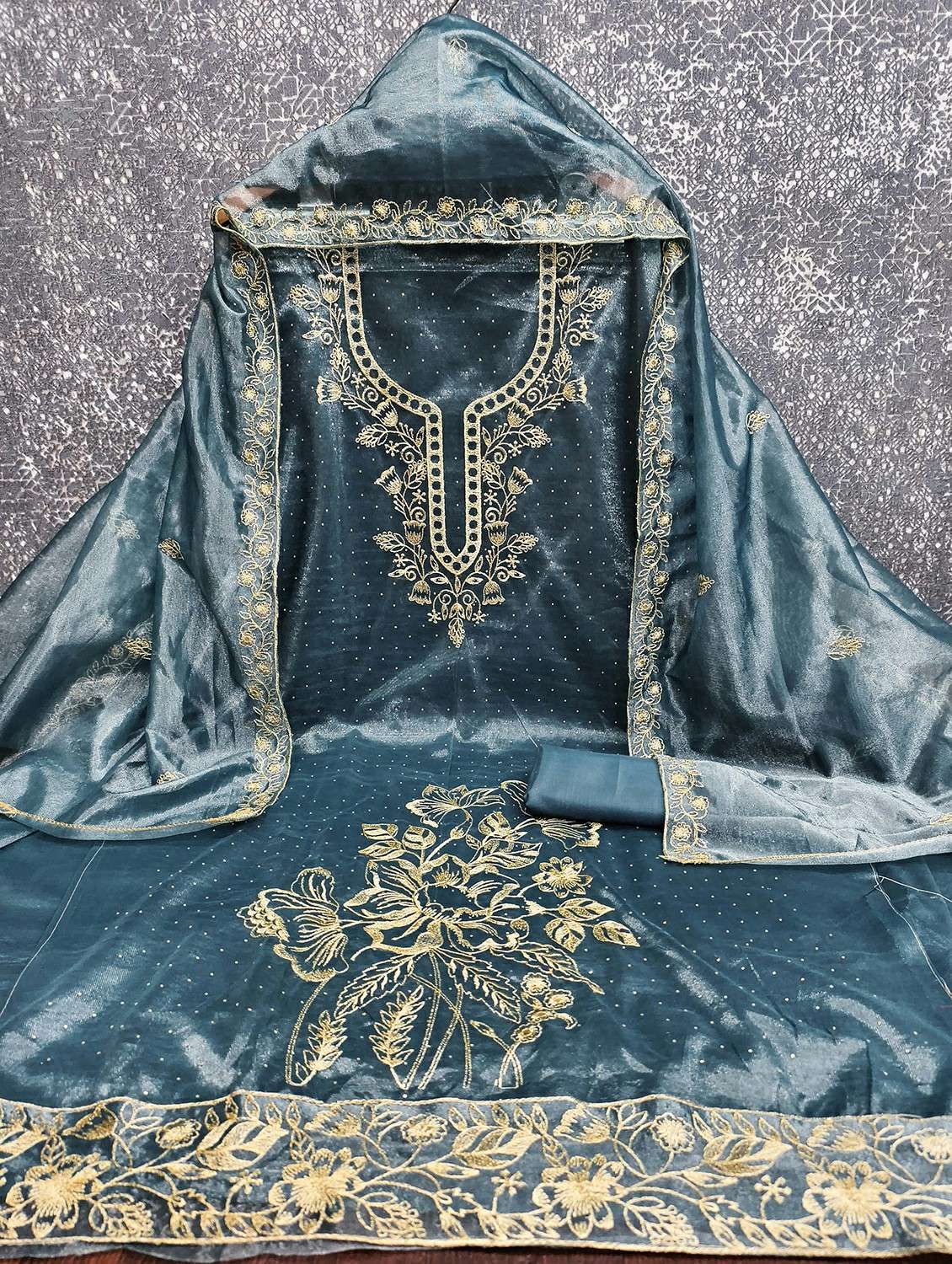 women solid with work unstitched suit set - 22432103 -  Standard Image - 3