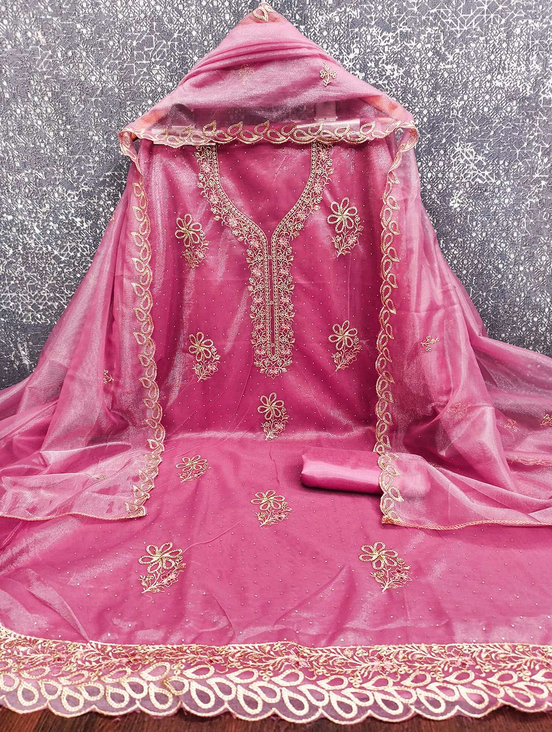 women solid with work unstitched suit set - 22432106 -  Standard Image - 3