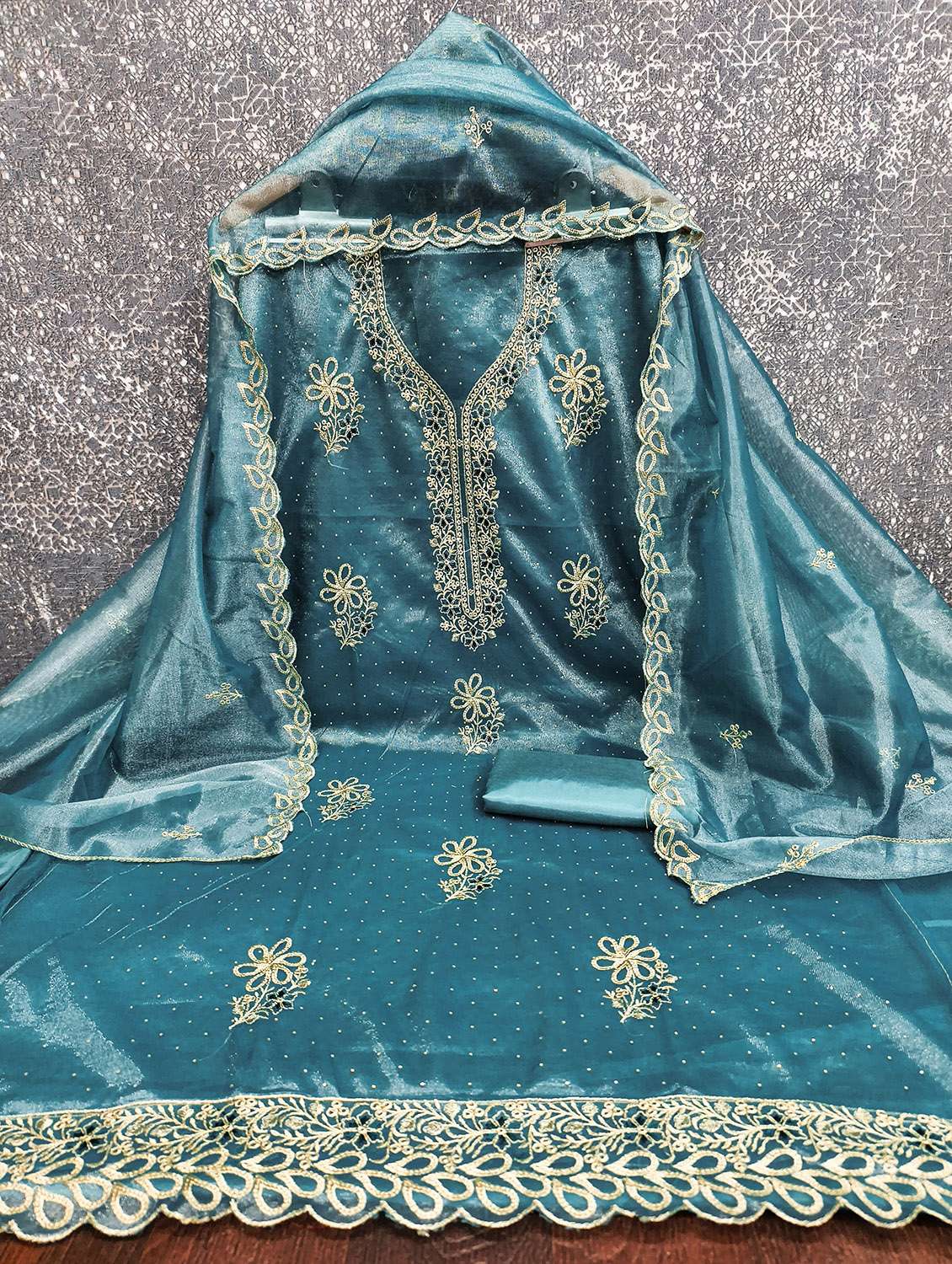 women solid with work unstitched suit set - 22432107 -  Standard Image - 3