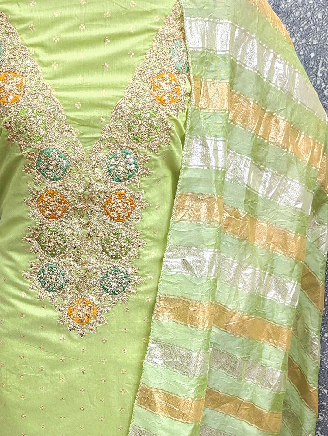 women self design unstitched suit set - 22432109 -  Standard Image - 3