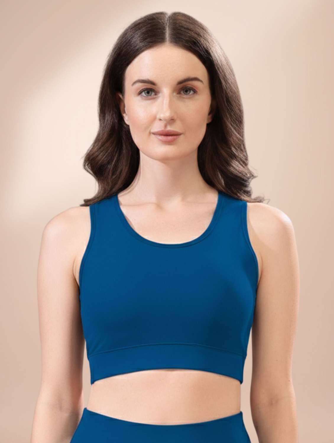 women solid full coverage sports bra