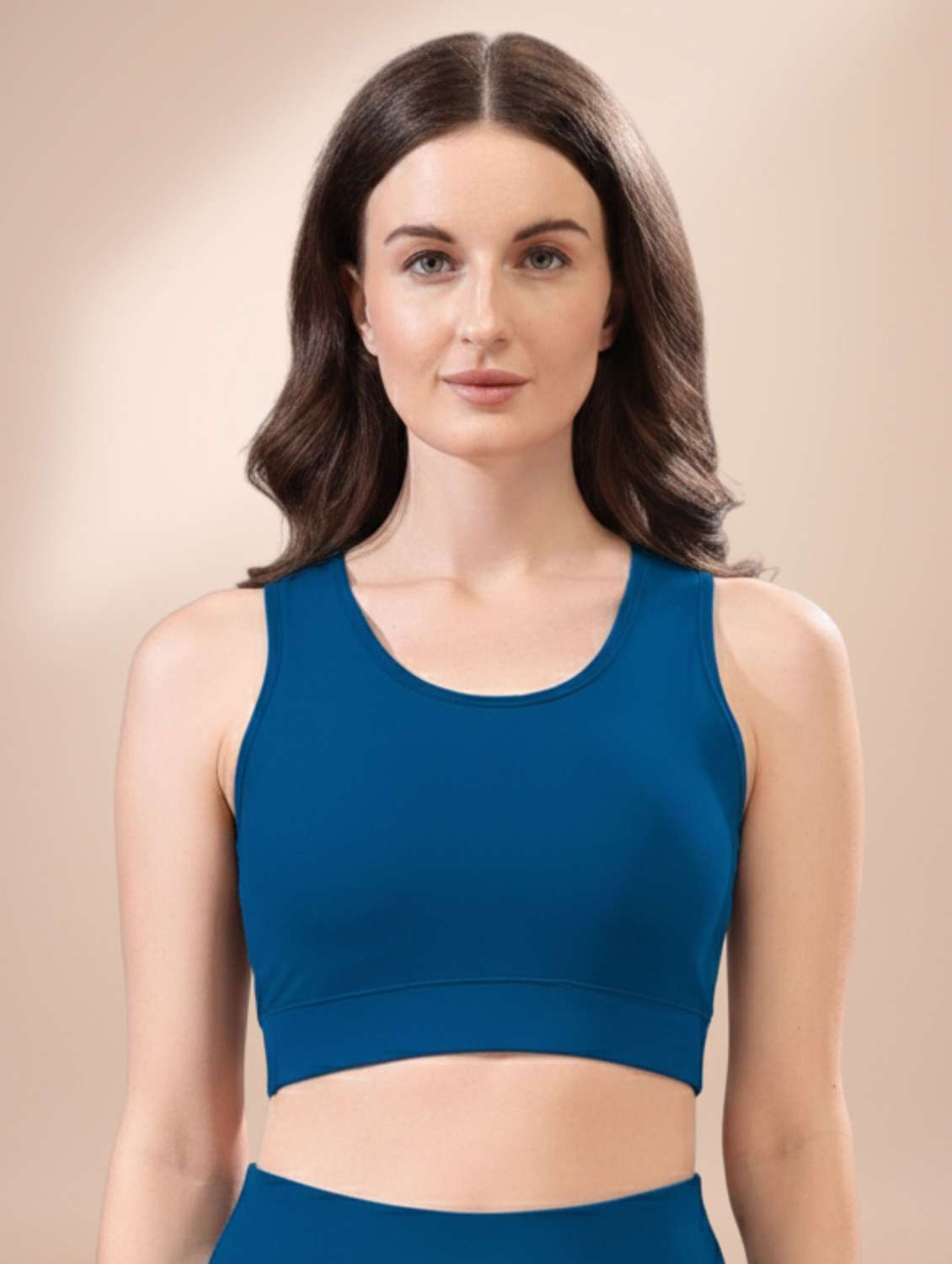 women solid full coverage sports bra