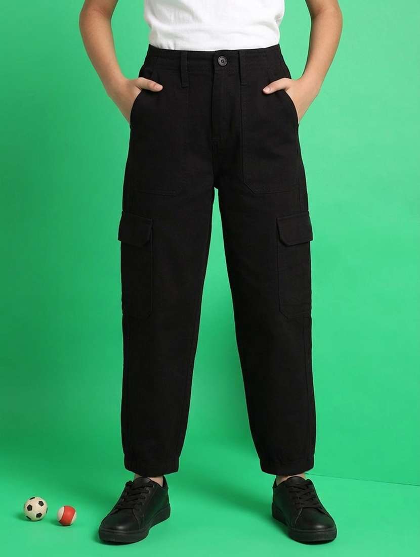 boys solid mid rise cargo pant