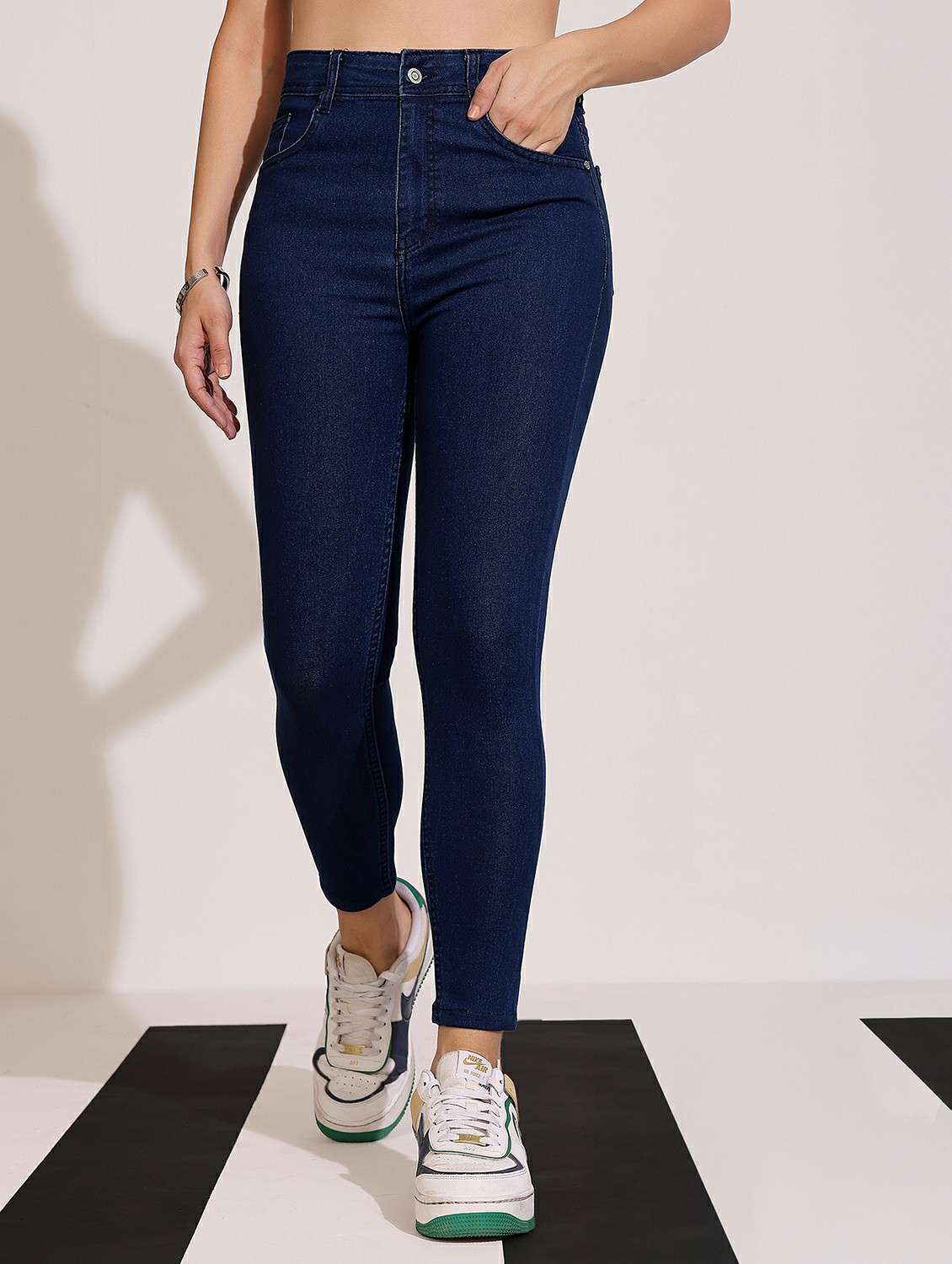 women blue cotton jean