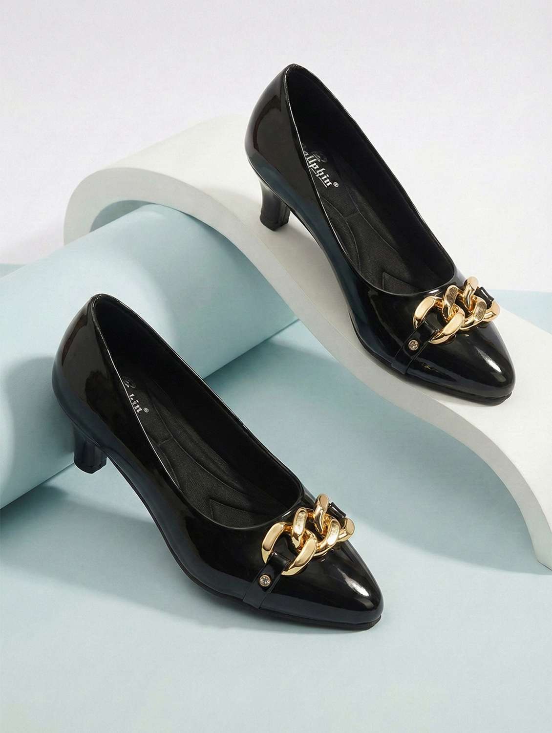 women black slip on pump