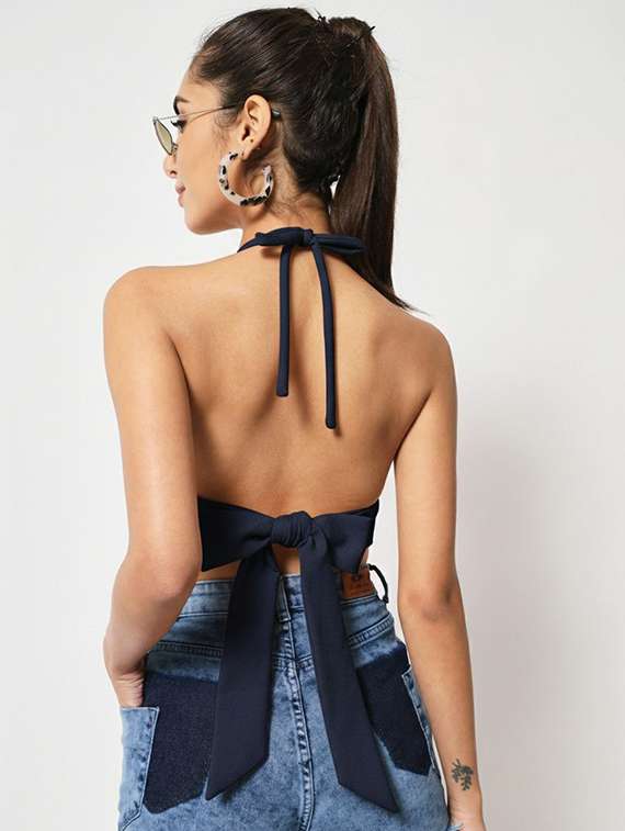 women solid halter neck backless crop top - 22435012 -  Standard Image - 3