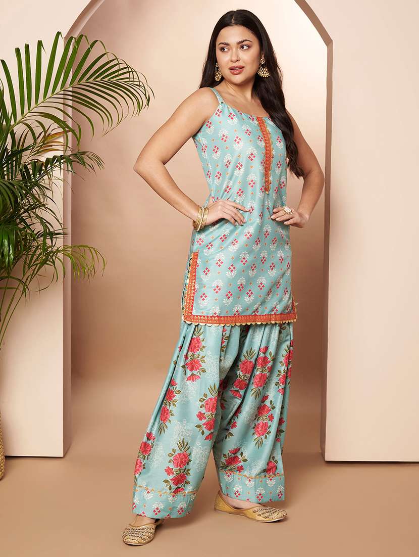 women floral sleeveless kurta salwar with dupatta set - 22435854 -  Standard Image - 3