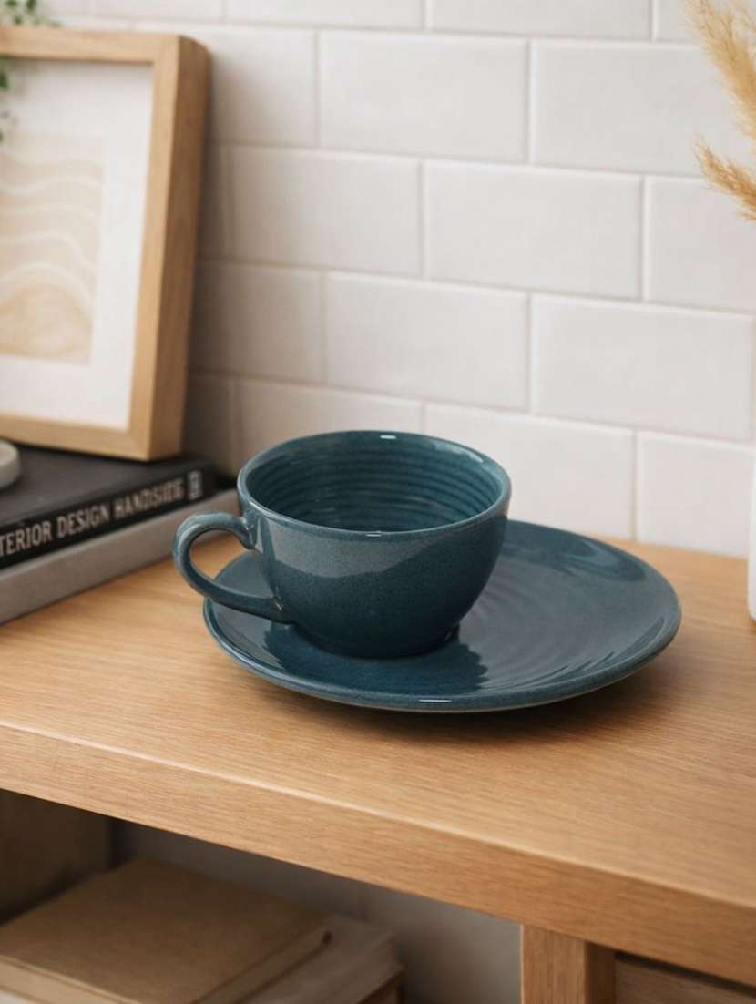 cup and saucer