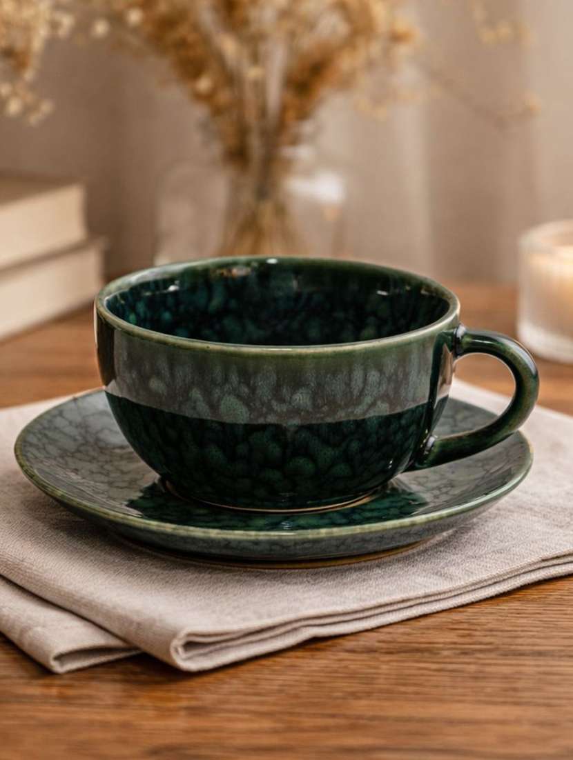 cup and saucer