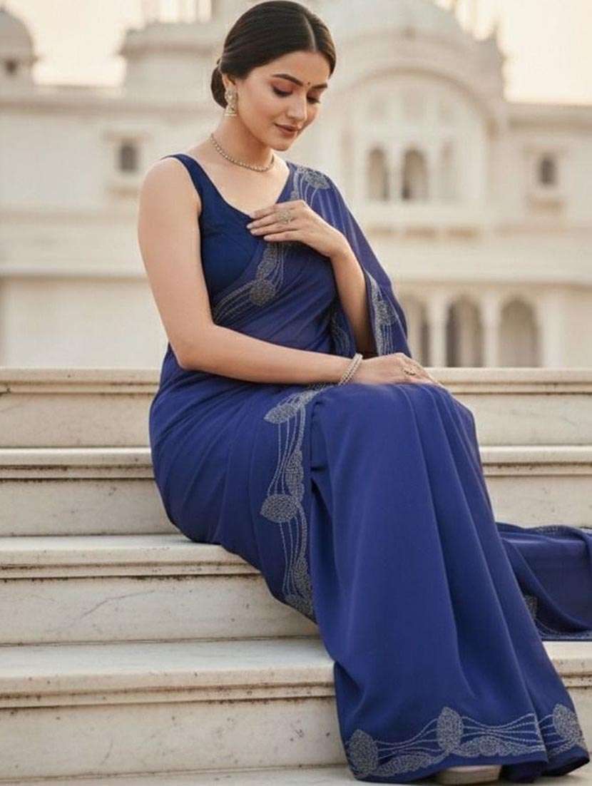 women solid with embellished bordered saree with blouse - 22437655 -  Standard Image - 3