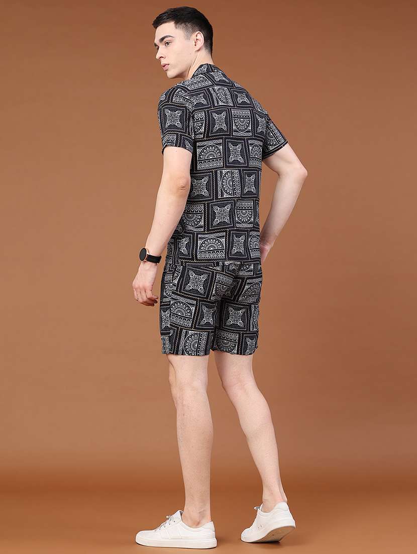 men printed short sleeves shirt and shorts co-ord set - 22438332 -  Standard Image - 3