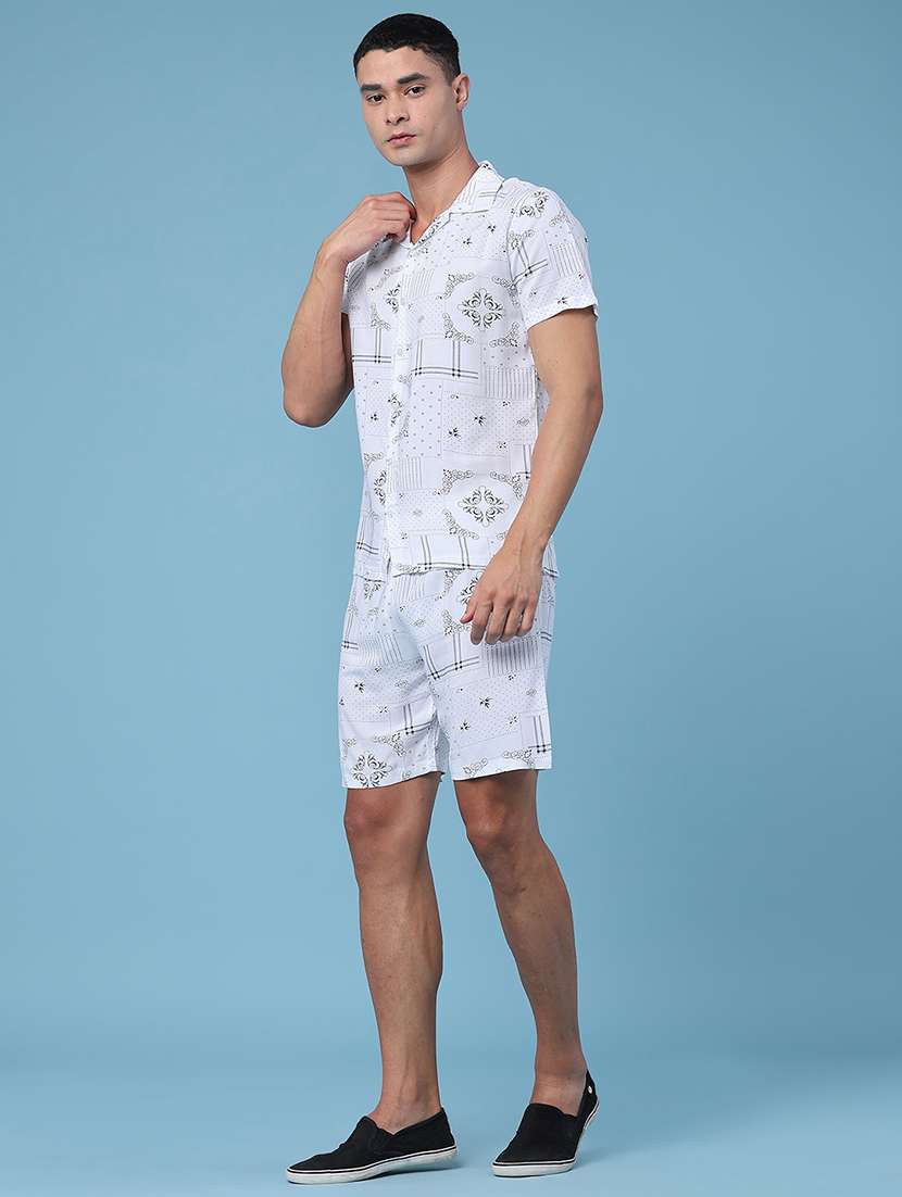 men printed short sleeves shirt and shorts co-ord set - 22438333 -  Standard Image - 3
