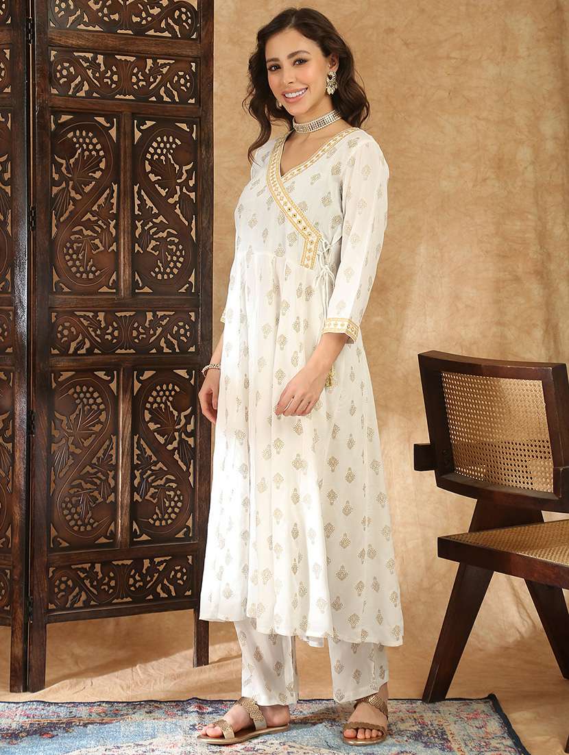 women off white kurta pant set - 22438507 -  Standard Image - 3