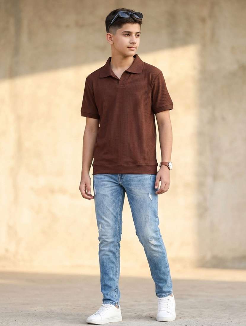 boys self design short sleeves polo t-shirt