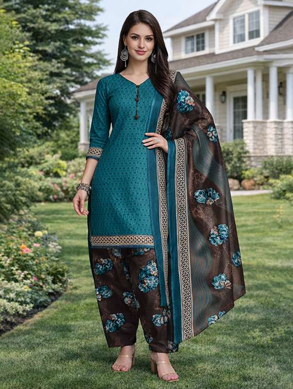 women printed three quarter sleeve kurta salwar with dupatta set