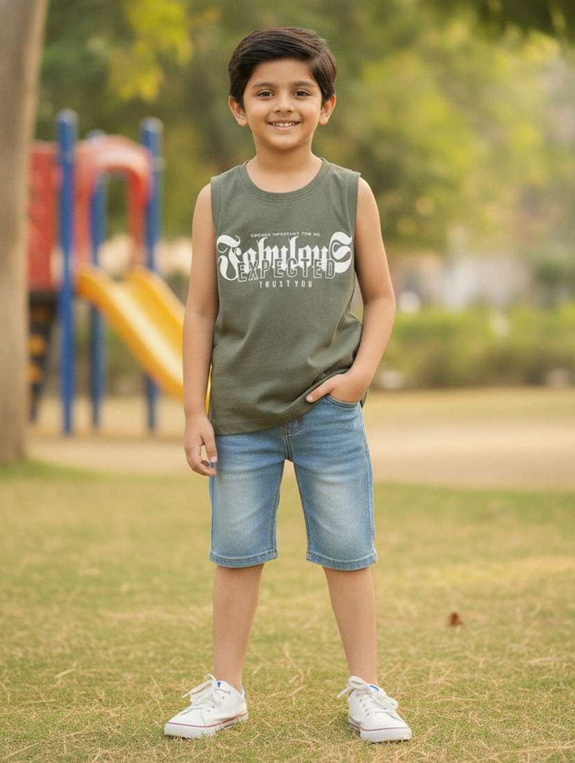 boys printed sleeveless regular fit t-shirt