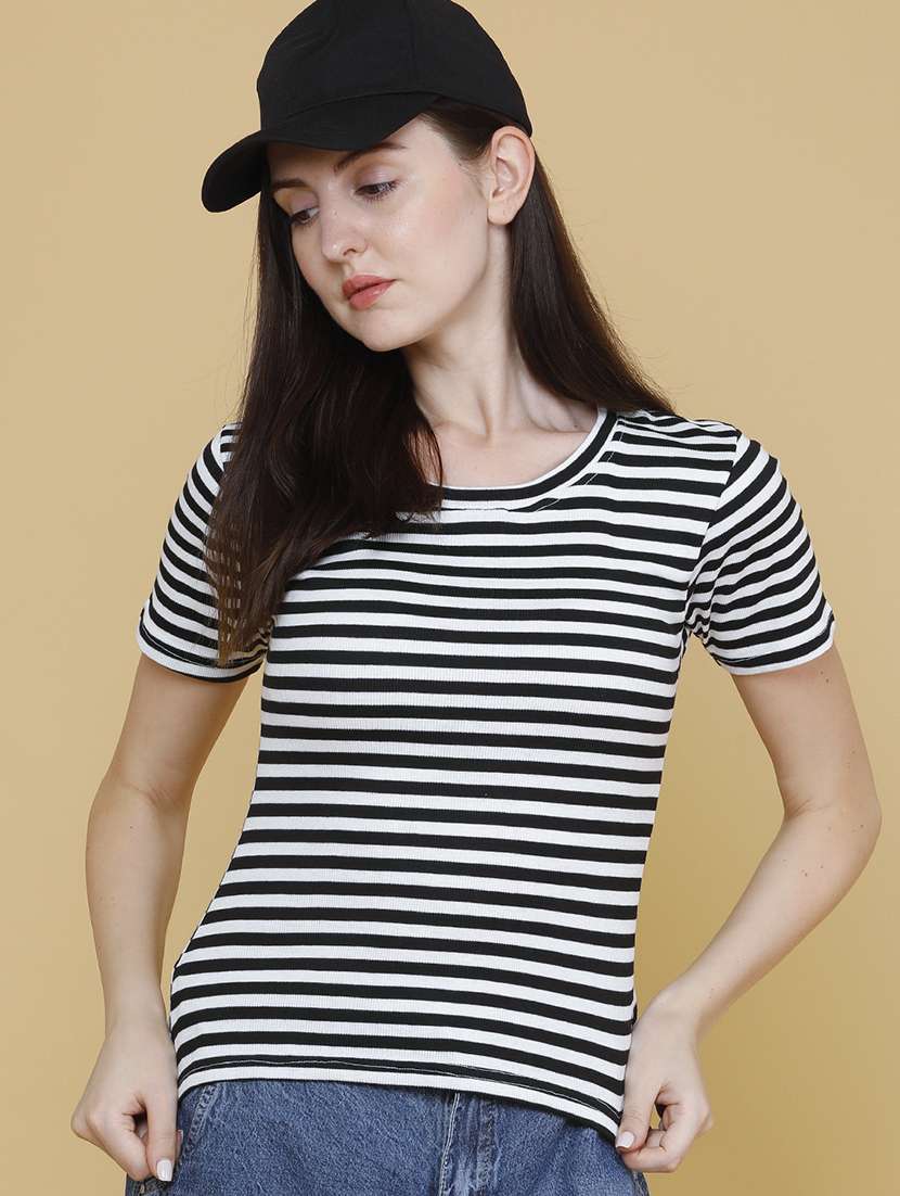 women printed round neck regular t-shirt