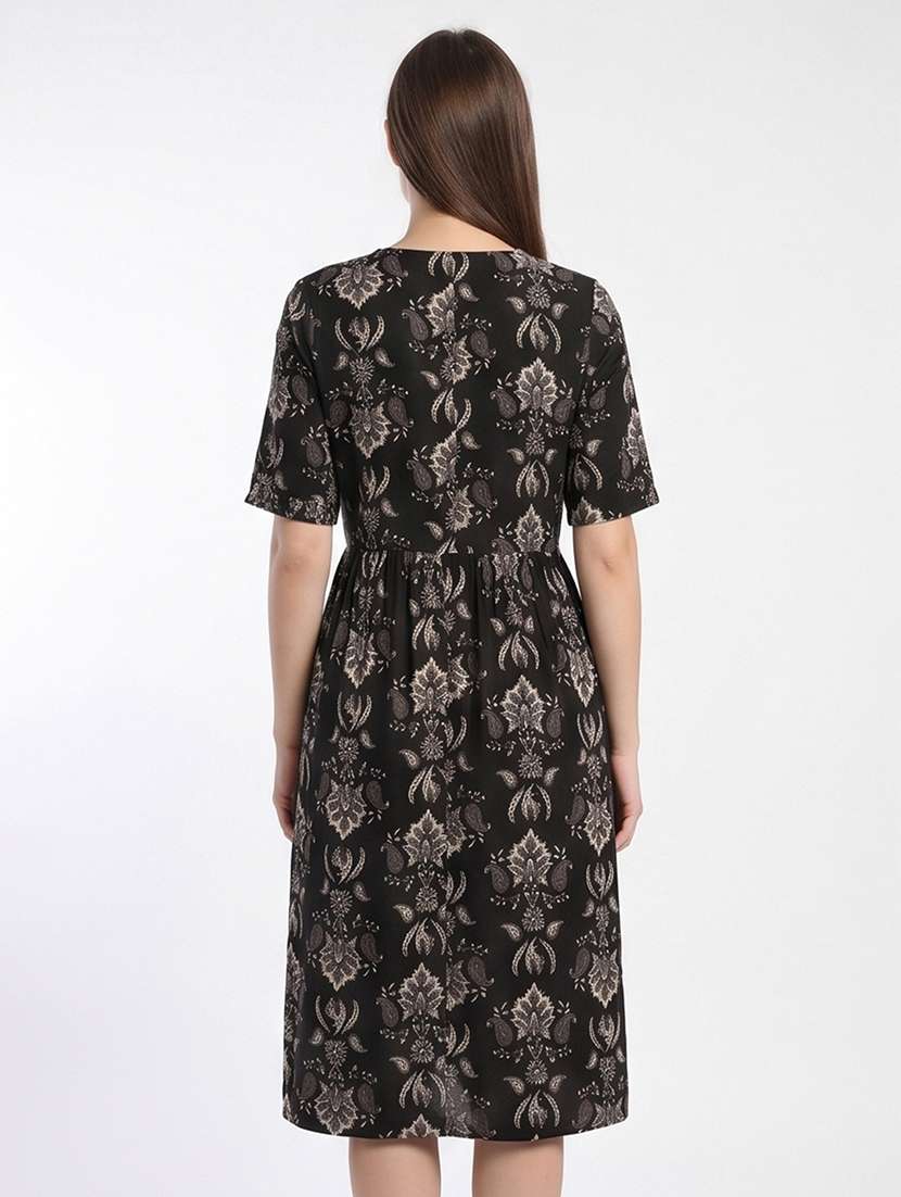 Women Printed Short Sleeves A-line Dress - 22439594 -  Standard Image - 3
