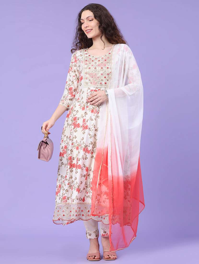 women printed three quarter sleeve kurta pant with dupatta set