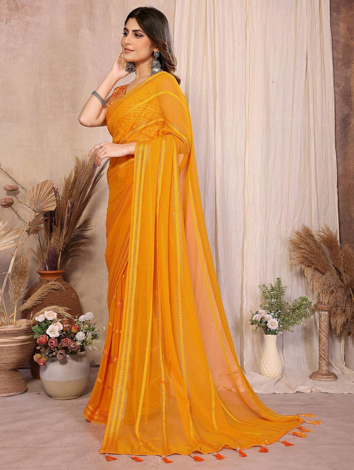women self design plain saree with blouse - 22439663 -  Standard Image - 3
