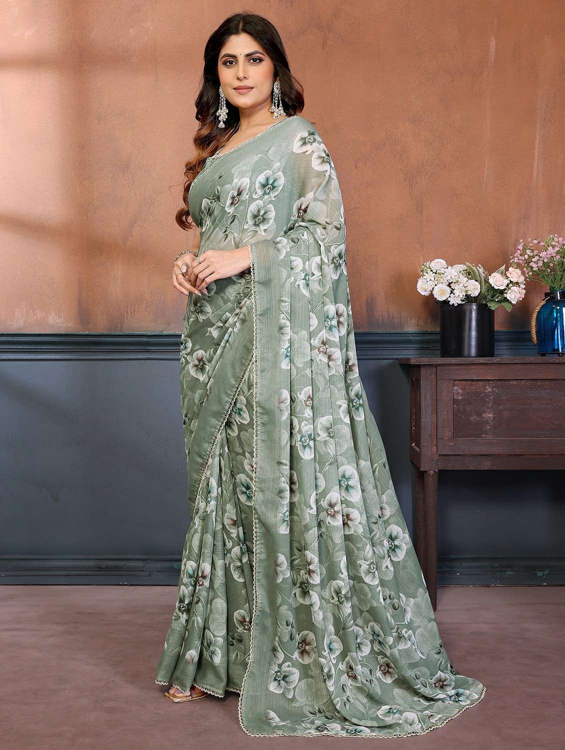 women floral printed saree with blouse - 22439667 -  Standard Image - 3