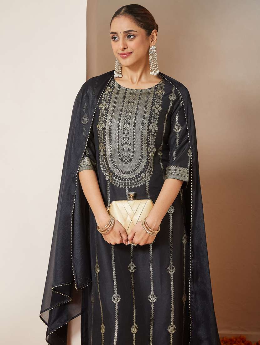 women black kurta dupatta set - 22439860 -  Standard Image - 5