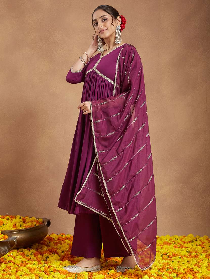 Women Purple Kurta Dupatta Set - 22439864 -  Standard Image - 3