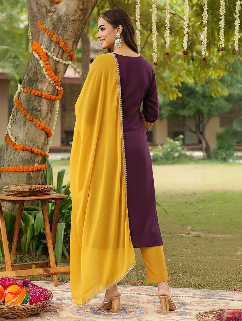 Women Purple Kurta Dupatta Set - 22439875 -  Standard Image - 3