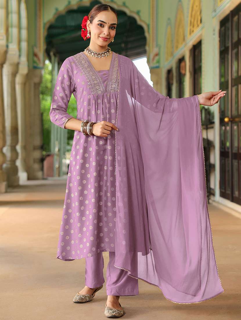 women lavender kurta dupatta set