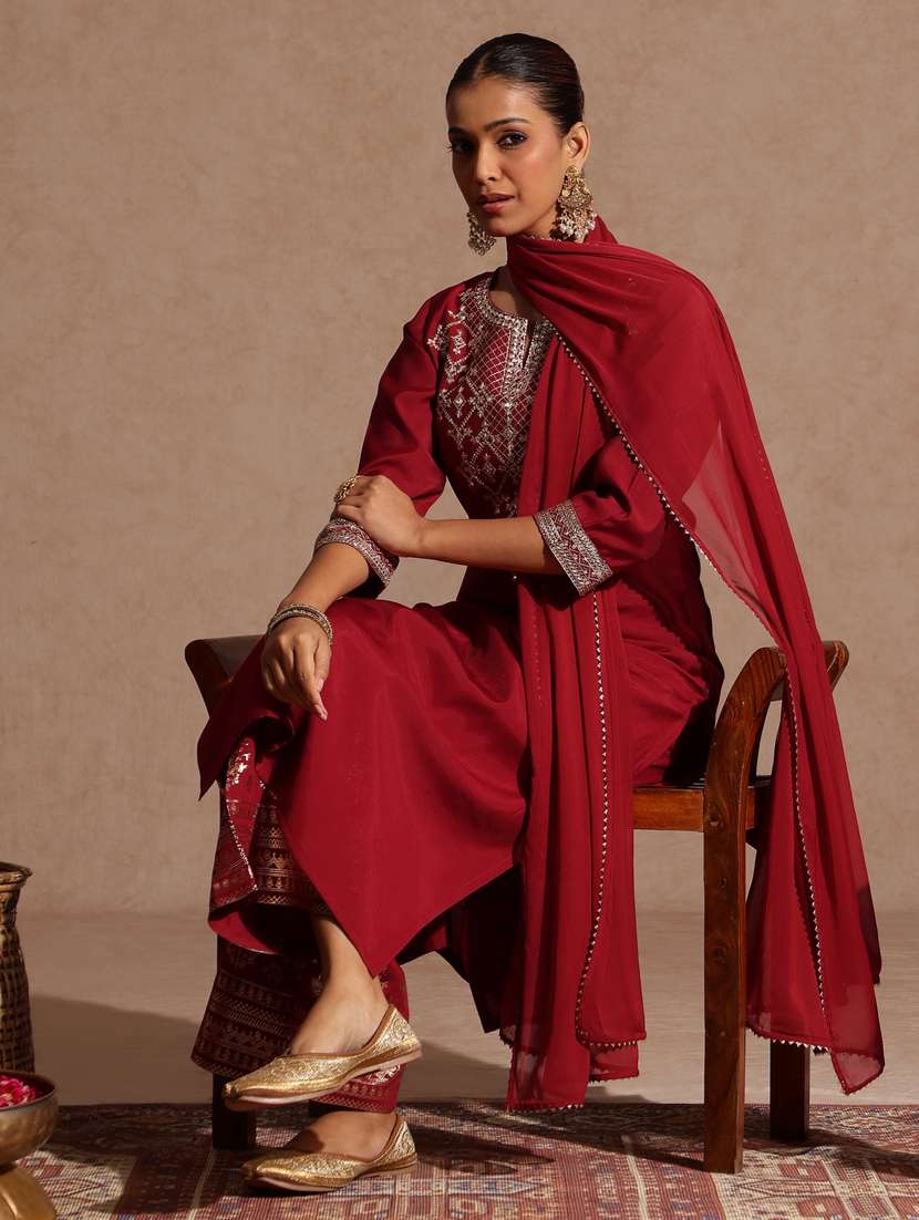 Women Maroon Kurta Dupatta Set - 22439881 -  Standard Image - 3