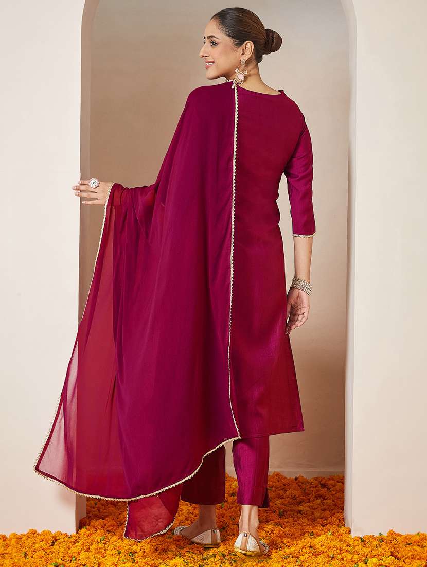 women pink kurta dupatta set - 22439889 -  Standard Image - 5