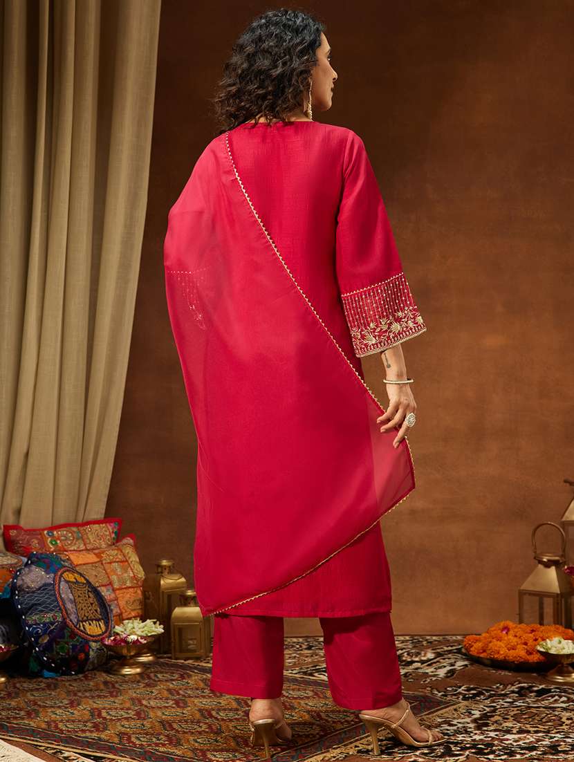 women pink kurta dupatta set - 22439892 -  Standard Image - 5