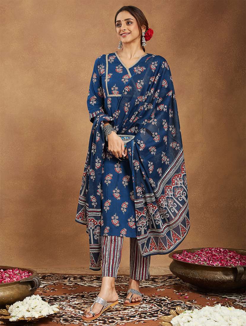 women blue kurta dupatta set - 22439904 -  Standard Image - 3